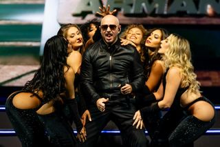 Pitbull na PGE Narodowym?! Ten post nie pozostawia ŻADNYCH wątpliwości