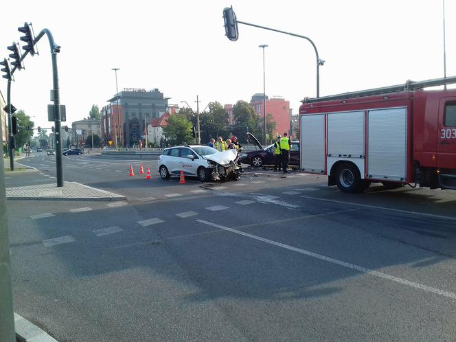 Wypadek na skrzyżowaniu Żeromskiego z Mickiewicza