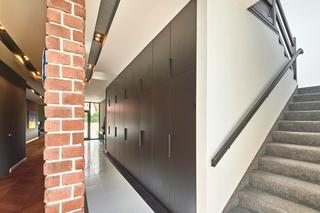 Dom pod nowoczesną strzechą