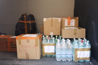 Koniec zbiórki darów dla powodzian w ESKA Kraków. Odbiór paczek przez InPost