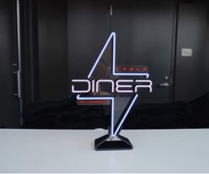 Książulo odwiedził restaurację Elona Muska. Tyle zapłacił za zamówienie. Dużo?