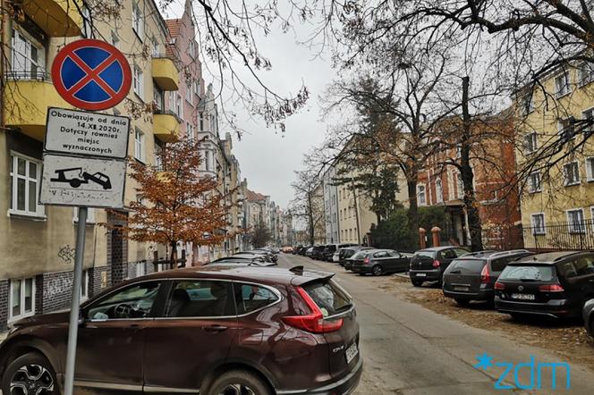 Nowa organizacja ruchu i zieleń na Niegolewskich. W czasie prac zakaz parkowania 