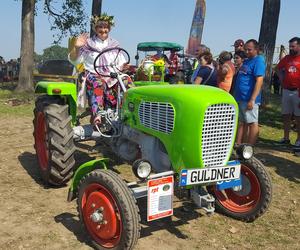 Festiwal starych ciągników w Wilkowicach. Setki maszyn, tysiące widzów i upał