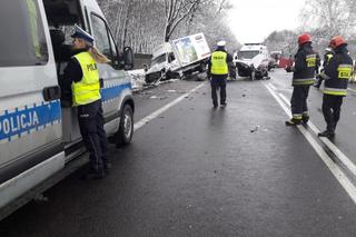 Tragiczny wypadek pod Zgierzem. Nie żyją dwie osoby