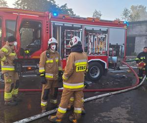 Ogromny pożar na terenie zakładu recyklingu odpadów w Rawiczu