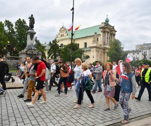 Zdjęcia z Marszu Powstania Warszawskiego