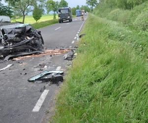 Potworny wypadek pod Piszem! Volkswagen i volvo roztrzaskane. Na miejscu śmigłowiec [ZDJĘCIA]. 