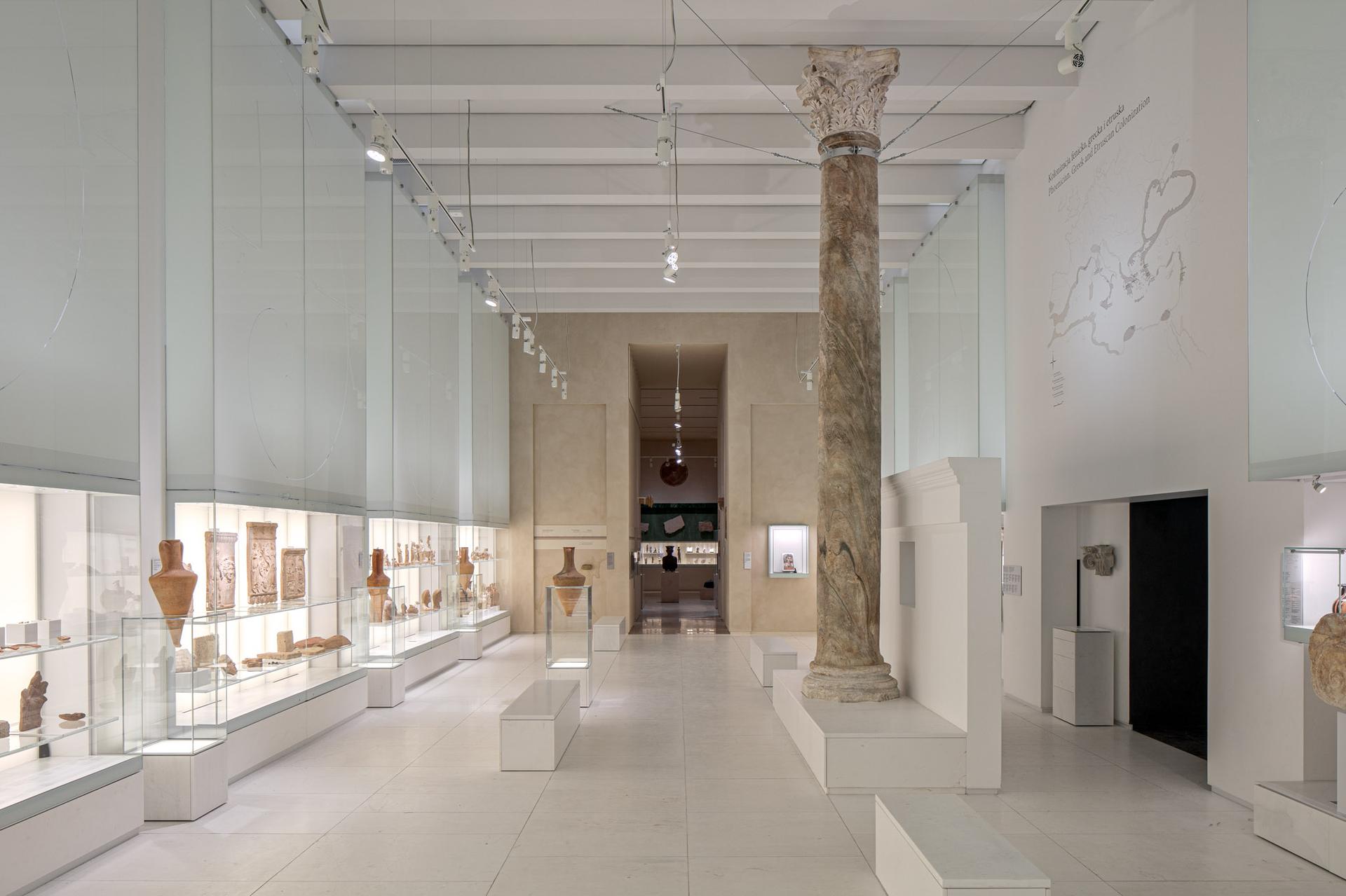 Galeria Sztuki Starożytnej projektu Nizio Design International: fotospacer po zmodernizowanych wnętrzach