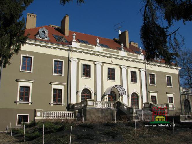 Piękne i przerażające… Jakie historie kryją bełchatowskie dwory? 