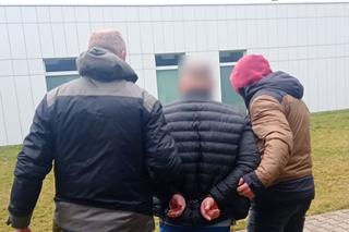 Uprowadzili mężczyznę, dręczyli i przypalali żelazkiem