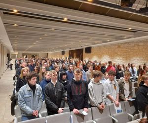 [RELACJA] Około 400 maturzystów z diecezji koszalińsko-kołobrzeskiej dziś na Jasnej Górze