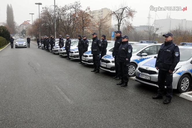 Śląska policja dostała 15 nowych radiowozów [ZDJĘCIA]