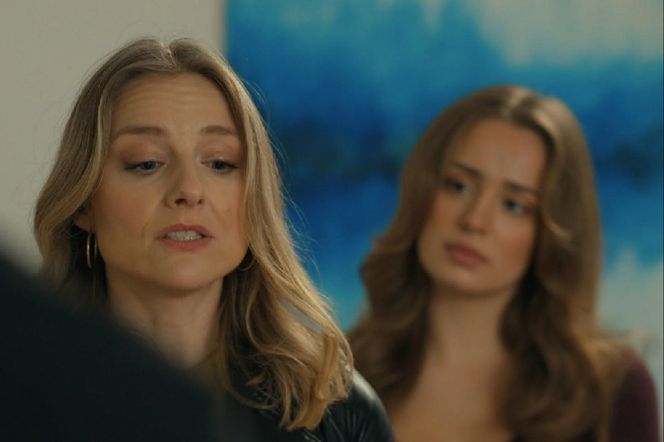 Barwy szczęścia, odcinek 3182. Grażyna (Kinga Suchan), Oliwka (Wiktoria Gąsiewska)