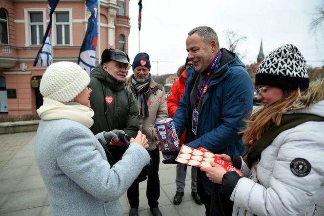 Ukryty talent prezydenta Bydgoszczy. Przez chwilę będzie fryzjerem! [WIDEO]