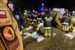 Zagrożenie powodziowe w Śląskiem: Strażacy interweniowali blisko 5 tysięcy razy