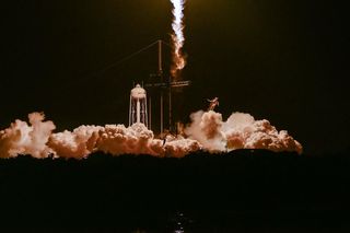 Start misji Axiom-4 ze Sławoszem Uznańskim-Wiśniewskim