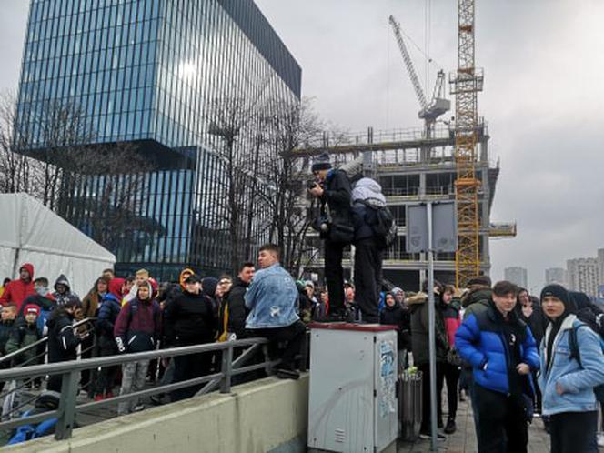 IEM 2020 Katowcie. SETKI osób pod Spodkiem! PROTEST przeciwko decyzji wojewody!