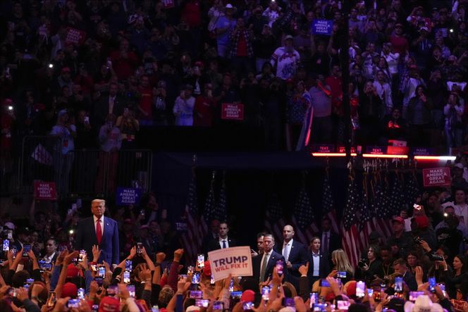 Wiec Trumpa na Madison Square Garden