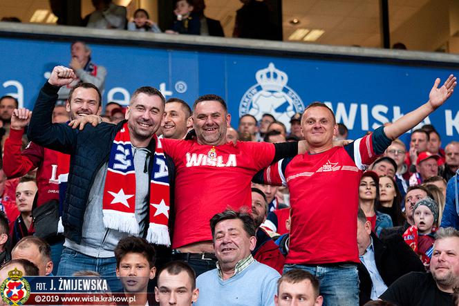 Tak bawili się kibice Wisły Kraków na Derbach Krakowa!