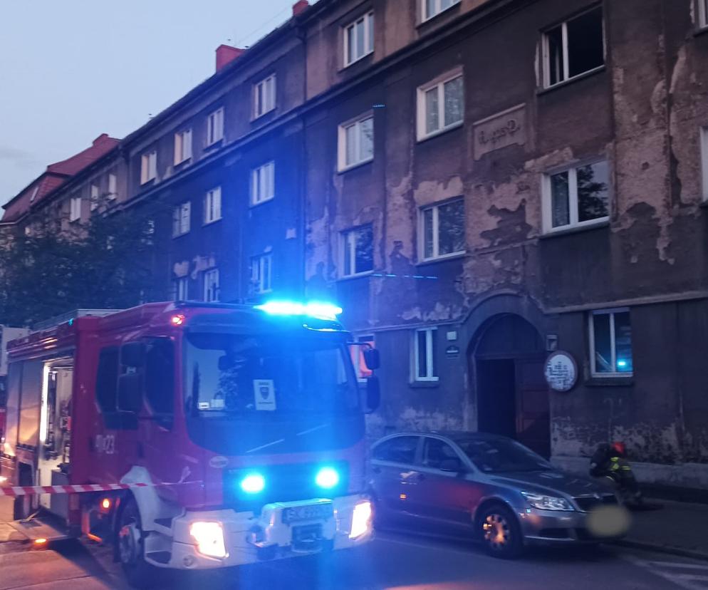 Pożar w mieszkaniu przy ul. Orląt Lwowskich w Bytomiu