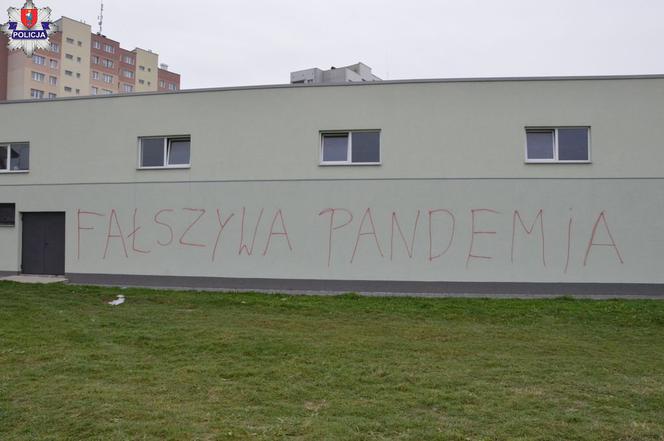 Zamość. Pisali, że pandemia nie istnieje. Grozi im więzienie