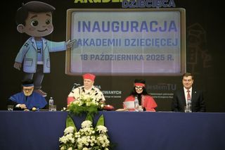 Inauguracja roku akademickiego dziecięcego uniwersytetu w ANS
