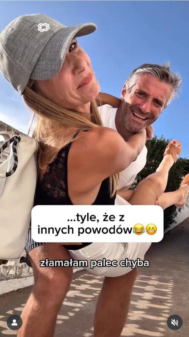 Dowbor nosi Koroniewską na rękach. Gwiazda zrobiła sobie kuku!