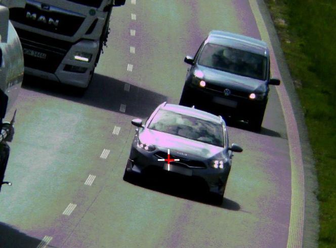 Tak bydgoscy policjanci z wysokości oceniali odległość między autami na S5. Posypały się mandaty! 