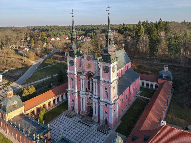 To jedno z najważniejszych sanktuariów w Polsce. Mazurska "perła baroku" odzyskuje blask