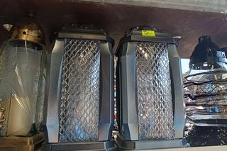 Ile kosztują znicze we Wrocławiu w 2023 r.? Sprawdziliśmy ceny w sklepach oraz na cmentarzach