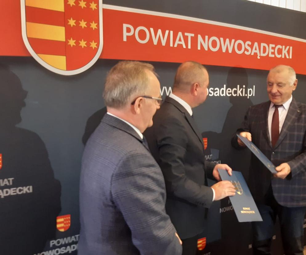 Sądecka Akademia Nauk Stosowanych będzie współpracować z powiatem nowosądeckim 