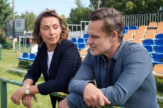 Barwy szczęścia odc. 3090. Beata (Anita Jancia), lekarz Karol Czubak (Jan Wieczorkowski)