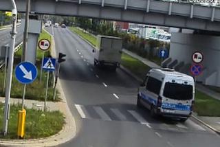 Jeździł wężykiem po Olsztynie! Pił alkohol w czasie jazdy! Wpadł w ręce policji [WIDEO]