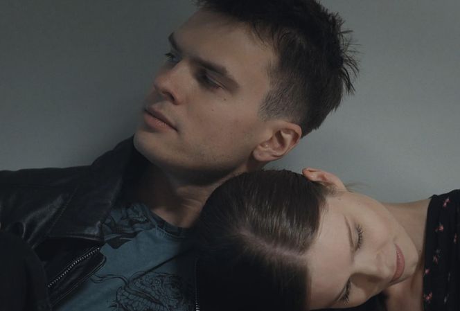 M jak miłość, odcinek 1882. Majka (Emma Giegżno), Tomasz (Chris Cugowski)