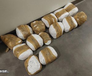 W zaparkowanym samochodzie znaleziono ponad 40 kg amfetaminy o wartości 20 milionów złotych.