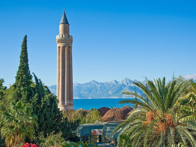 "Brama Morza Śródziemnego" jest idealna na city break z Rzeszowa. Antalya z pewnością cię nie zawiedzie 