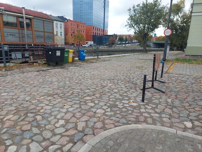 Plac Solny w Bydgoszczy wygląda teraz jak w XIX wieku. Wystarczyło zdjąć starą nawierzchnię