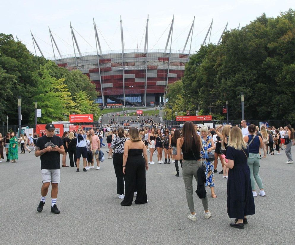 Jennifer Lopez w Warszawie. Koncert na PGE Narodowym przyciągnął tłumy [ZDJĘCIA]