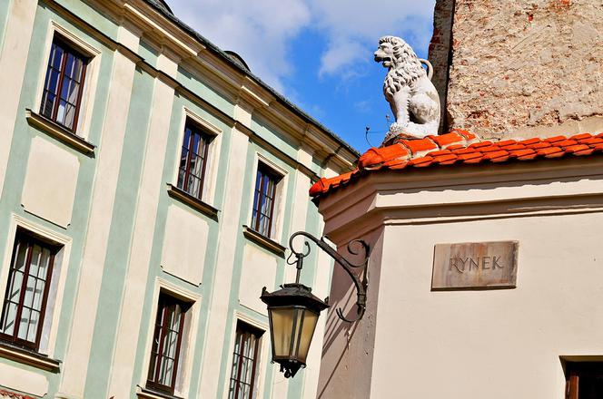 Na lubelskim Starym Mieście, i w okolicach, przybędzie wygodnych miejsc do siedzenia