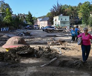 Szok, złość i płacz w Lądku-Zdroju. Miasto w niczym nie przypomina uzdrowiska [ZDJĘCIA]