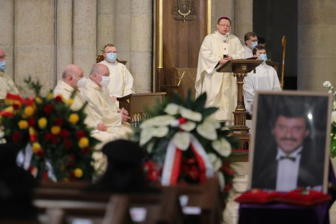 Pogrzeb Krzysztofa Krawczyka. Nabożeństwo żałobne w łódzkiej archikatedrze