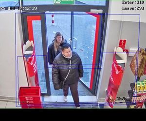 Kupiły znicze, kwiaty, zrobiły zakupy w Lidlu i Rossmanie. Teraz ściga je śląska policja