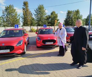 Siedlecki WORD wymienił starą flotę pojazdów egzaminacyjnych na nowe samochody marki Suzuki Swift
