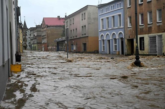 Burmistrz Głuchołaz prosi o pomoc! " Przyda się każdy dar