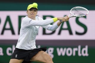 Iga Świątek - Caroline Garcia na żywo w Miami. Relacja live i wynik meczu 2. rundy. Śledź mecz punkt po punkcie [RELACJA NA ŻYWO]