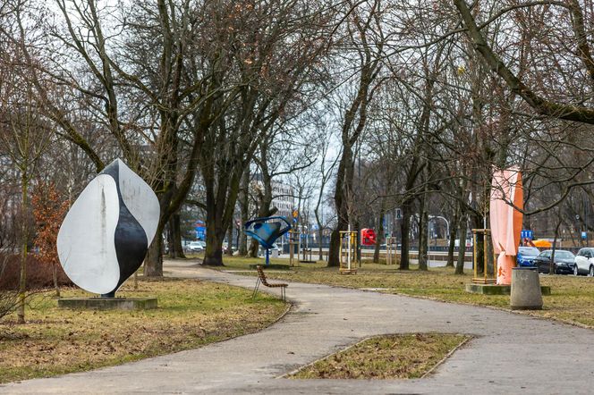 "Galeria samochodowa" w Warszawie na Woli