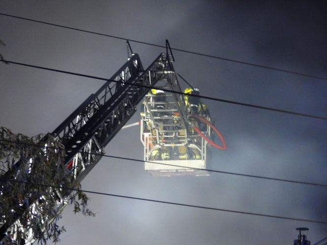 Gigantyczny pożar sklepu w Grodzisku Mazowieckim