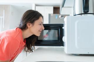 Ukryta funkcja mikrofalówki. Nawet nie wiedziałeś, że twoja też to potrafi!