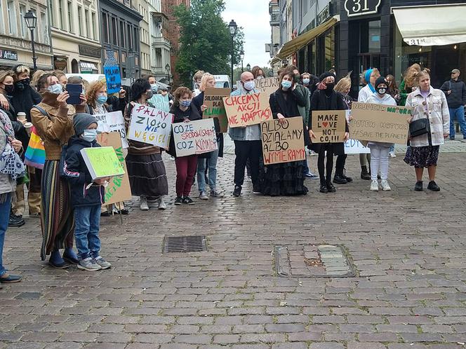Z Kopernikiem dla Klimatu. Młodzi torunianie wyszli na ulice [AUDIO]