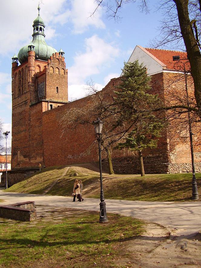 Wieża Zegarowa to jedna z pozostałości po zamku książąt mazowieckich w Płocku